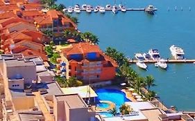 Porto Marina Itacuruca, Condomínio Baleares